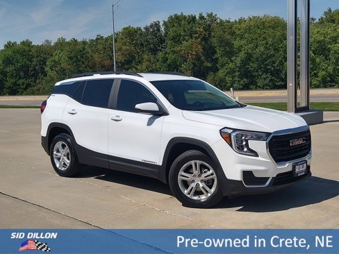 Used 2023 GMC Terrain SLE w/ Driver Convenience Package image 14
