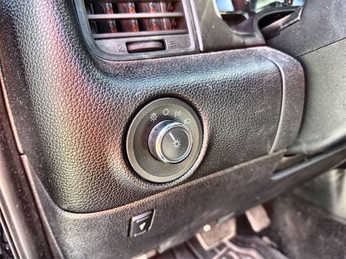 Used 2015 Lincoln Navigator L 4WD image 13