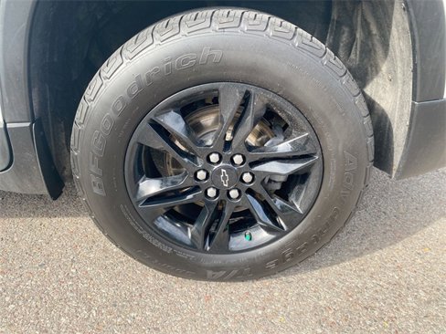 Used 2022 Chevrolet Traverse LS w/ Midnight/Sport Edition image 32