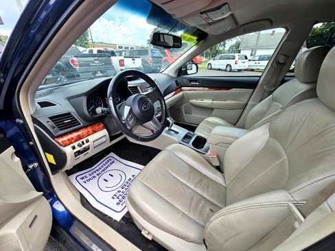 Used 2010 Subaru Outback 3.6R Limited image 17