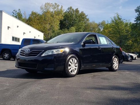 Used 2010 Toyota Camry image 7