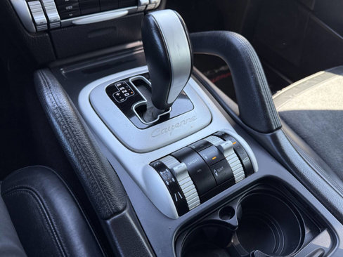 Used 2009 Porsche Cayenne GTS image 25
