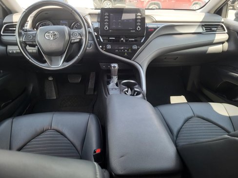 Used 2023 Toyota Camry SE image 14