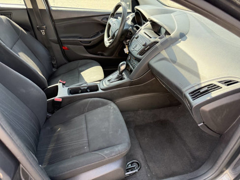 Used 2017 Ford Focus S image 9