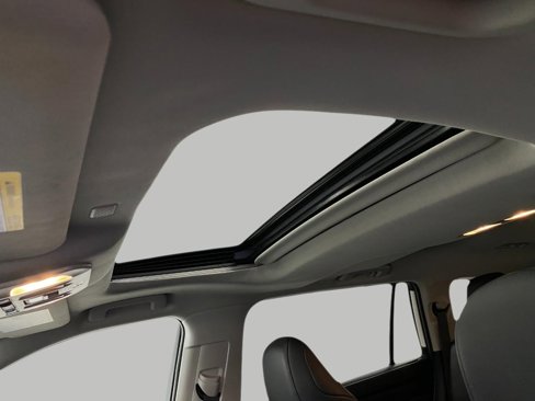 Used 2022 Toyota Highlander XLE image 31