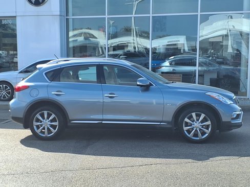 Used 2017 INFINITI QX50 AWD image 8