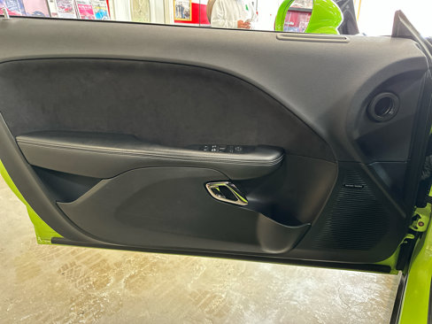 Used 2015 Dodge Challenger SRT Hellcat image 16