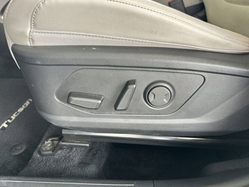 Used 2023 Hyundai Tucson SEL w/ Cargo Package image 16