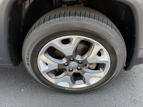 Used 2018 Jeep Compass Limited image 8