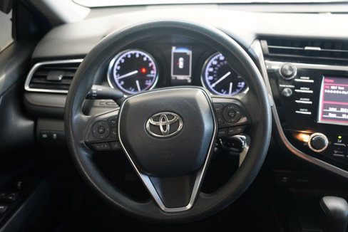Used 2018 Toyota Camry LE image 13