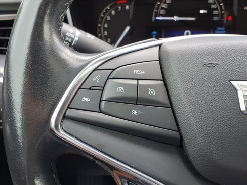 Used 2019 Cadillac XT5 Luxury image 22