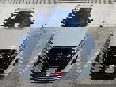 Used 2023 Nissan Kicks SR w/ SR Premium Package image 4