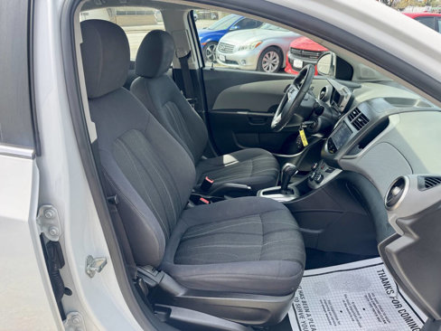 Used 2016 Chevrolet Sonic LT image 12