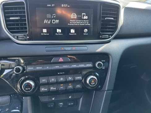 Used 2020 Kia Sportage EX image 19