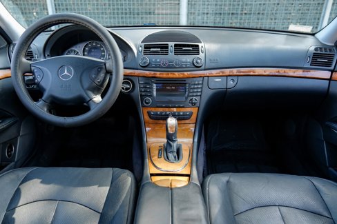 Used 2003 Mercedes-Benz E 320 Sedan image 17
