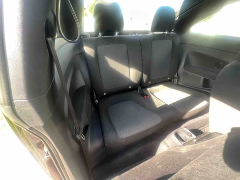 Used 2014 Volkswagen Beetle 1.8T image 12