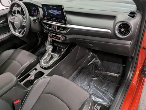 Used 2023 Kia Forte GT-Line w/ GT-Line Premium Package image 29