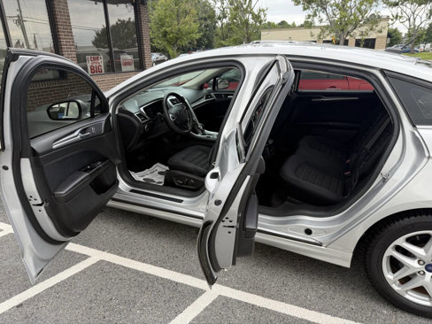 Used 2014 Ford Fusion SE image 8