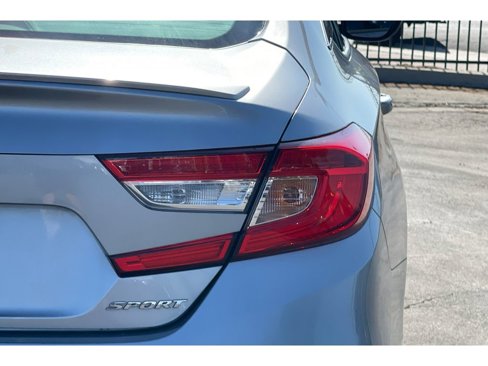 Used 2018 Honda Accord Sport image 46