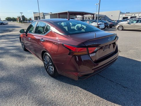 Used 2023 Nissan Altima 2.5 SV image 9