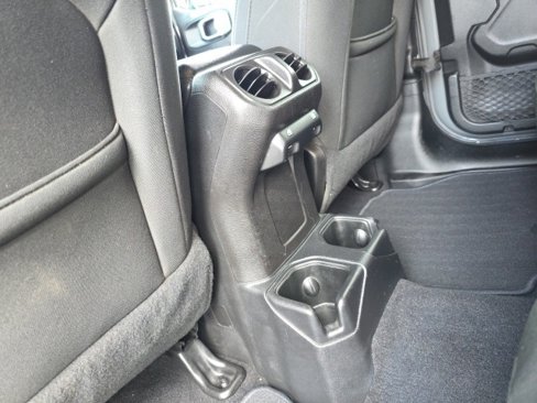 Used 2019 Jeep Wrangler Unlimited Sport S image 35