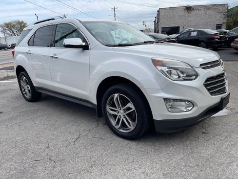 Used 2017 Chevrolet Equinox Premier image 3