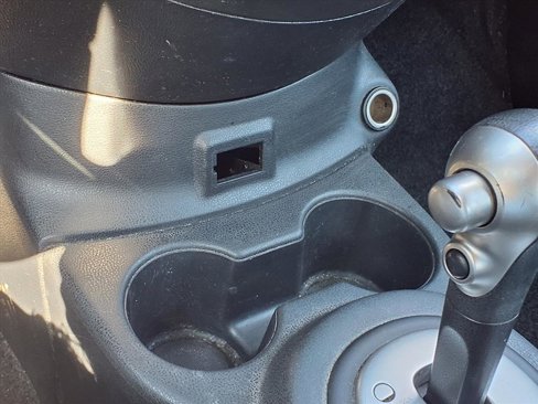 Used 2019 Nissan Versa SV image 12