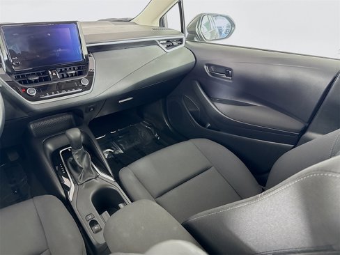 Used 2025 Toyota Corolla LE image 22