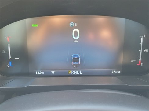 New 2025 Ford Maverick XL image 18