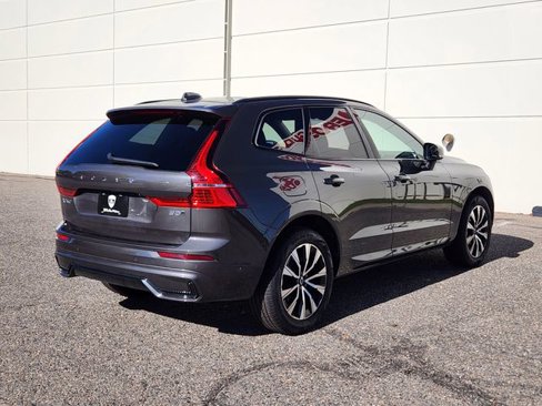 Certified 2025 Volvo XC60 B5 Plus image 7
