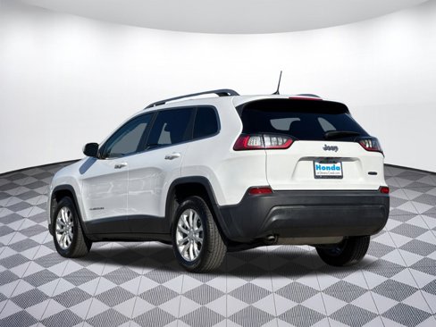 Used 2019 Jeep Cherokee Latitude w/ Popular Appearance Group image 3