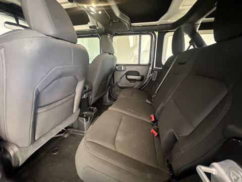 Used 2020 Jeep Wrangler Unlimited Sport S image 21