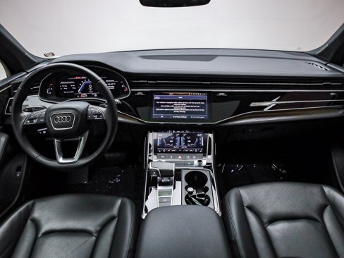 Used 2023 Audi Q7 2.0T Premium Plus w/ Premium Plus Package image 13