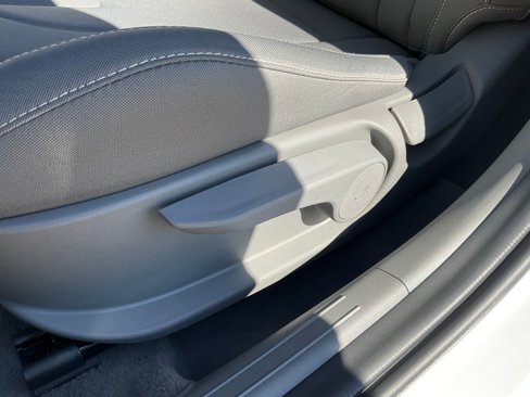 Used 2024 Hyundai Elantra SEL w/ Convenience Package image 19
