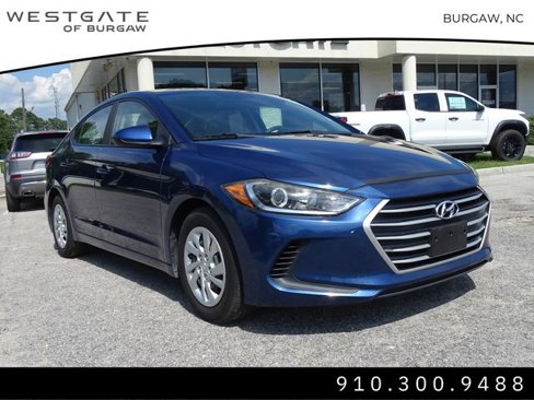 Used 2017 Hyundai Elantra SE image 2