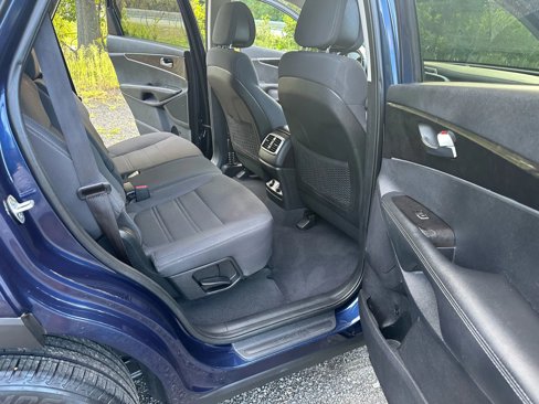 Used 2016 Kia Sorento LX w/ LX Convenience Package image 15