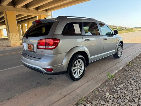 Used 2015 Dodge Journey SXT w/ Flexible Seating Group image 3