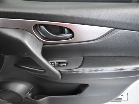 Used 2020 Nissan Rogue Sport S w/ Appearance Package image 39