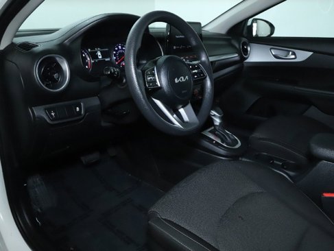 Used 2023 Kia Forte LXS image 17