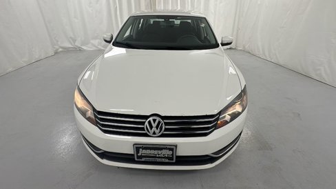 Used 2013 Volkswagen Passat 2.5 S image 8