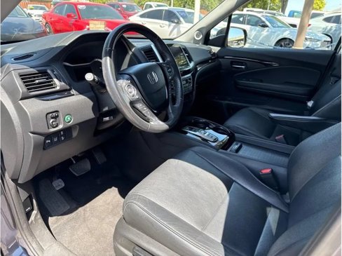 Used 2017 Honda Pilot Touring image 15