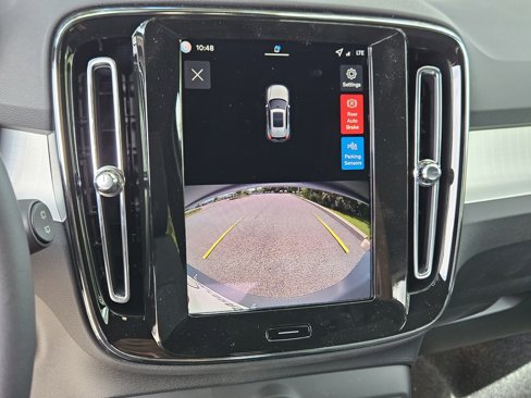 New 2026 Volvo XC40 B5 Core image 26