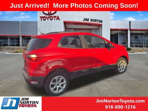 Used 2021 Ford EcoSport SE w/ SE Convenience Package image 5