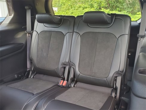 New 2025 Jeep Grand Cherokee L Altitude image 8