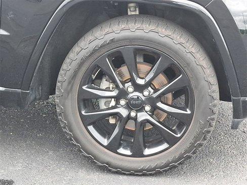 Used 2019 Jeep Grand Cherokee Altitude image 8