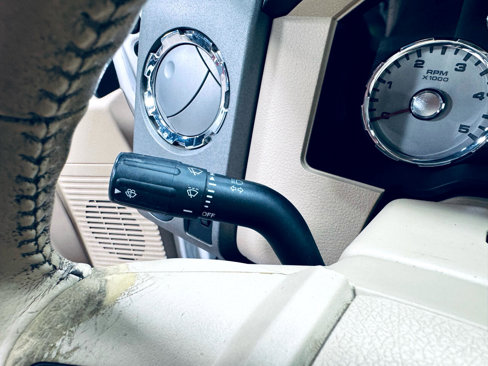 Used 2010 Ford F350 Lariat image 40