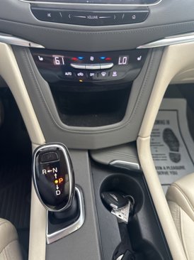Used 2018 Cadillac XT5 Luxury w/ Driver Awareness Package image 14