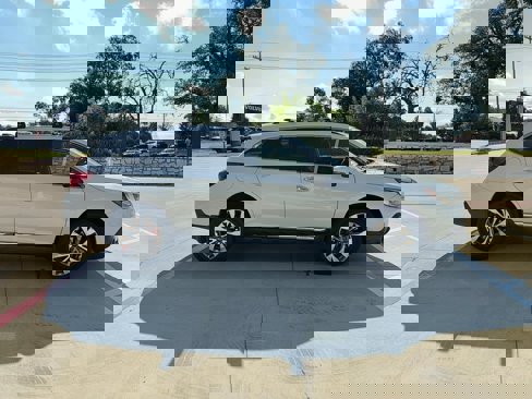 Used 2018 Subaru Outback 2.5i Touring image 6