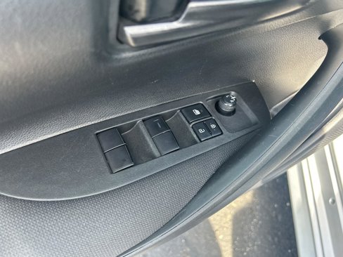 Used 2023 Toyota Corolla LE image 20