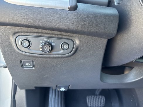 Used 2022 GMC Terrain SLT image 20